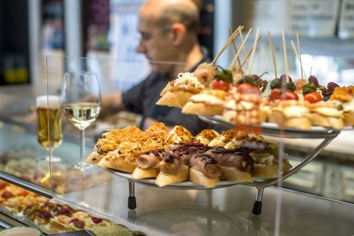 En 'Jero' tienen 30 variedades de pinchos. Foto: Alfredo Cáliz