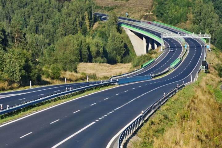 El Gobierno bajará el peaje de autopistas en ‘horas valle’.