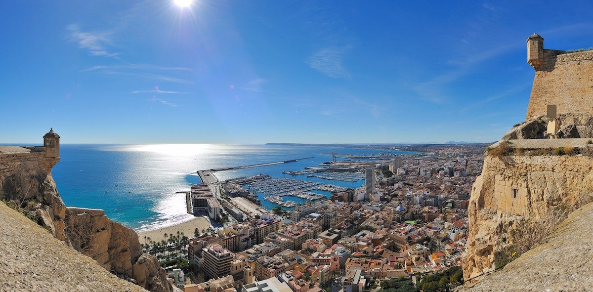 Alicante, a cero metros del cielo