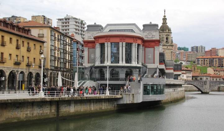 El renovado edificio del Mercado de la Ribera es obra de Pedro Ispizua. Foto: Mercado de la Ribera.
