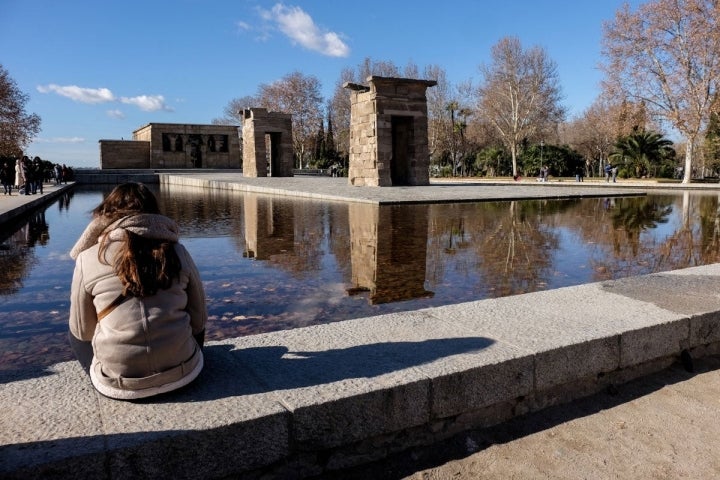 Las puestas de sol en el Templo de Debod están cada tarde disponibles.