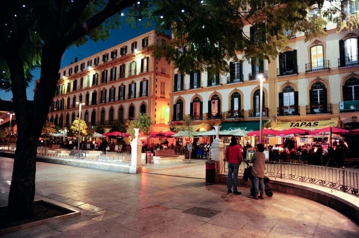 La Plaza de la Merced, a un paso de los apartamentos.