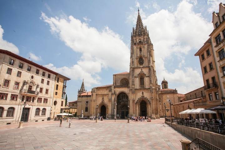 La catedral de Oviedo que encierra tantos misterios.