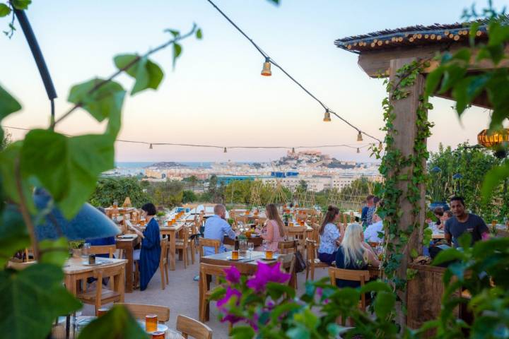 Restaurante de 'Casa Maca' (Ibiza): terraza para cenas