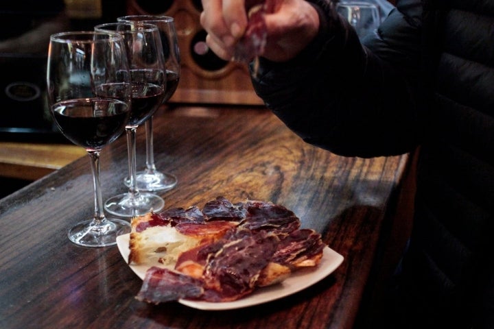 No te puedes ir de León sin probar su famosa cecina. Foto: Roberto Amado.