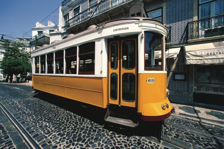 Tranvía de Alfama. Foto: Turismo de Portugal.