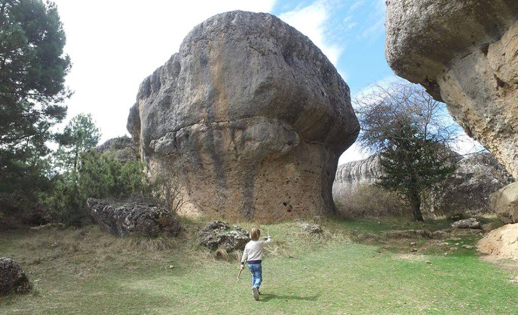Un mundo imaginario de rocas