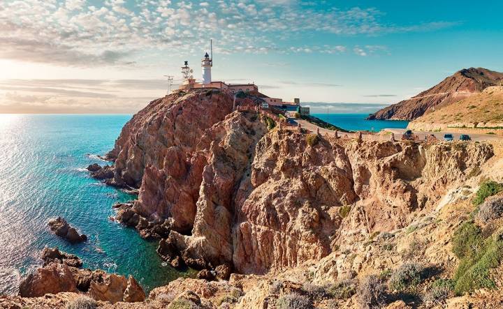 Con estos paisajes, nadie quiere irse de Cabo de Gata. Foto: shutterstock