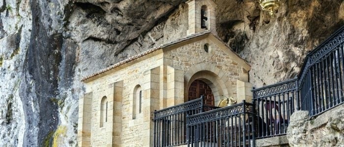 Santa Cueva de Covadonga.