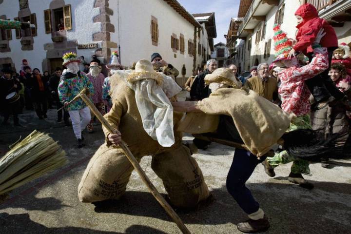 Carnavales de Lantz. magen cedida por: Turismo de Navarra.