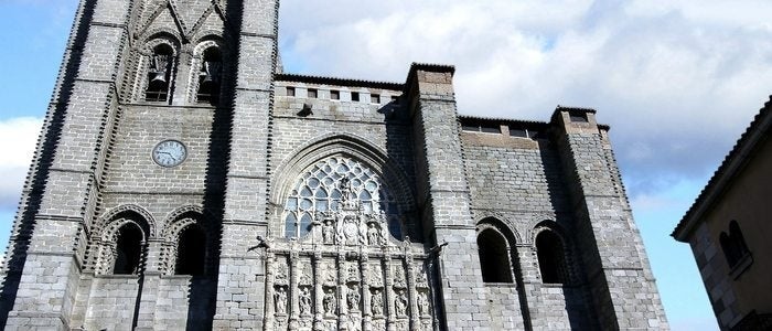 Fachada de la catedral de Ávila