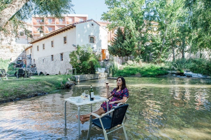 La sobremesa mejor al fresquito del río.