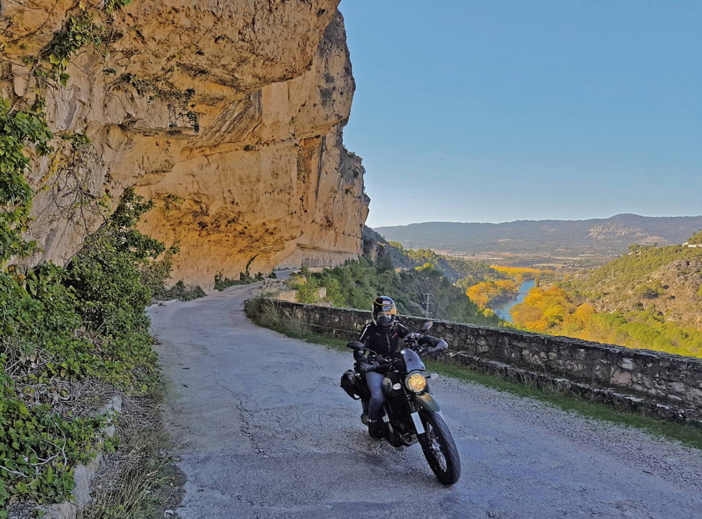 ruta-en-moto-por-el-alto-tajo-guadalajara-gu-a-repsol