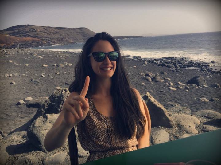 Elena Rivera disfrutando de unas vacaciones en Lanzarote.