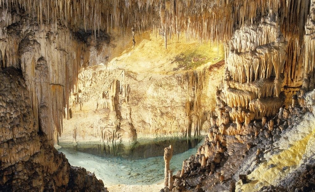 Cuevas del Drach