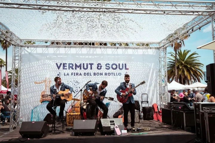 Concierto en directo en Vermut & Soul (Barcelona).