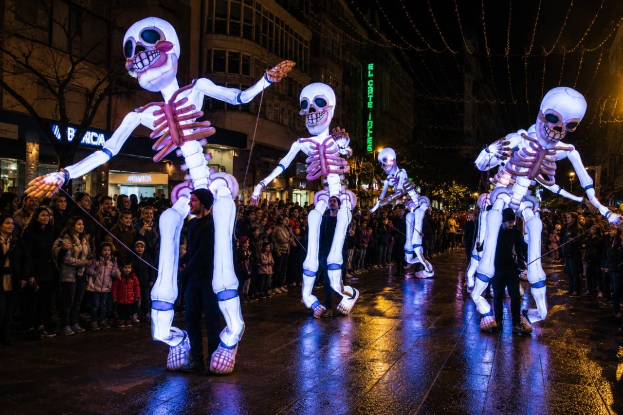 Tradiciones españolas más profundas que Halloween