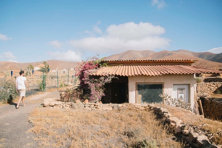 El exterior del taller de Pau Valverde Ferreiro .