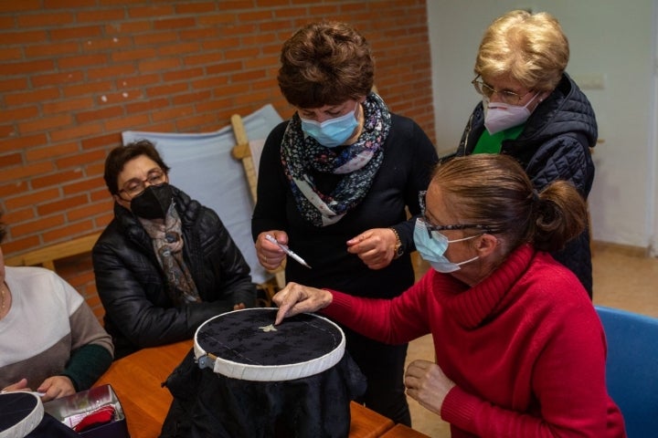 Purita taller bordado carbajalino