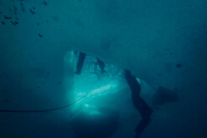 El cambio de la luz bajo el agua es un auténtico espectáculo. Foto: José Polo.