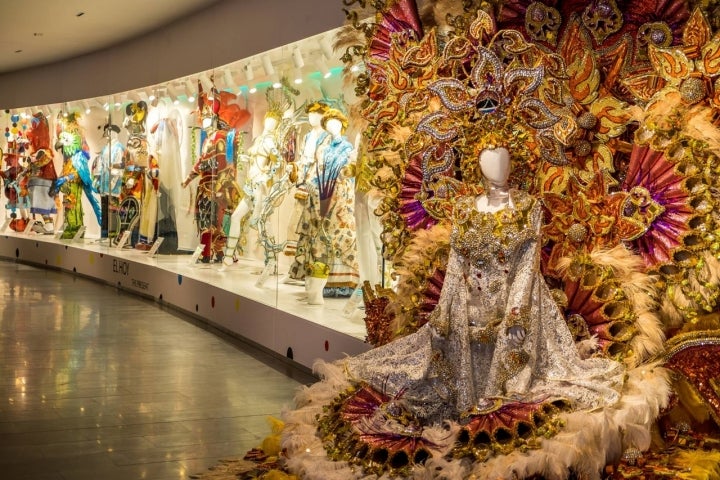 Traje reina Carnaval