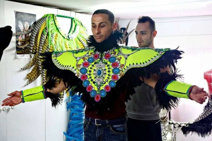 Preparación de trajes drag para Carnaval de Las Palmas
