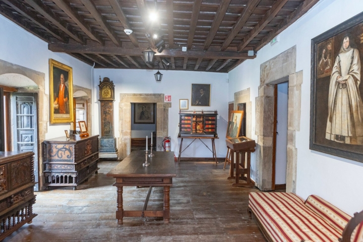 Salón principal de la Casona de Tudanca de Cossío.