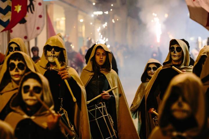Desfile durante el Festival de las Ánimas, en Soria. Foto: Concha Ortega.
