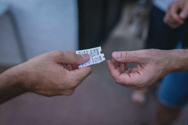 Los precios de las entradas son populares: 3,5 euros entre semana y 4 euros los viernes, sábados y domingos.