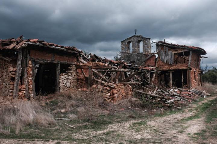 Pueblo abandonado de Cubillos, en Soria.