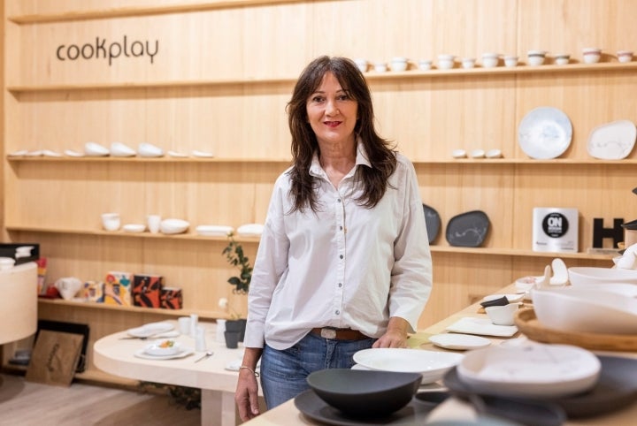 Las vajillas de CooKplay, de Ana Roquero, se distinguen por una conciencia funcional y sostenible.