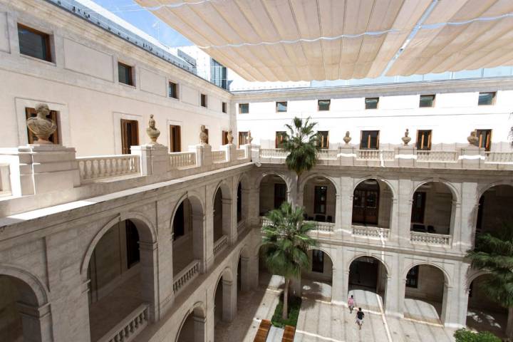patio museo malaga