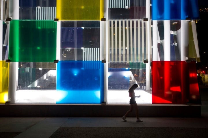 pompidou fachada noche