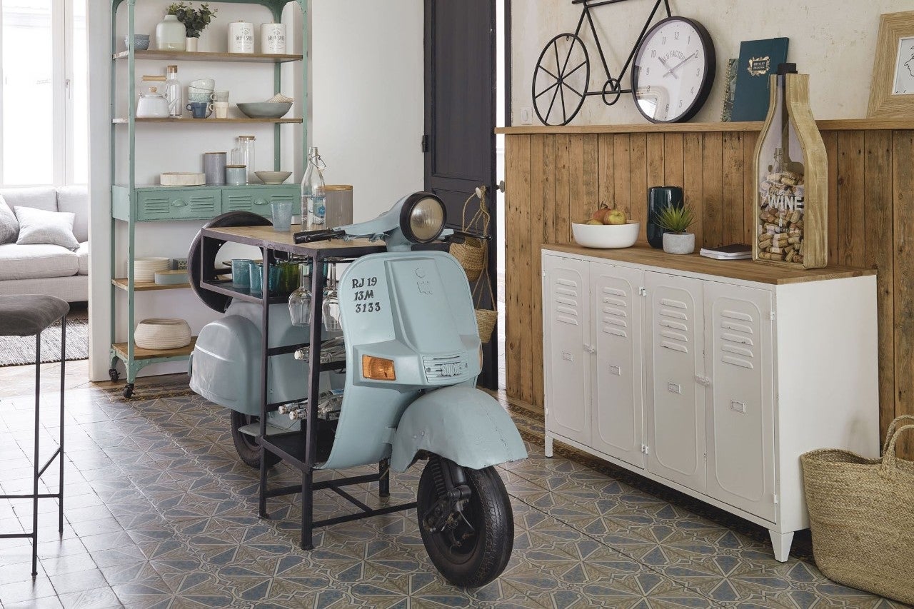 scooter mueble bar Regreso del mueble bar