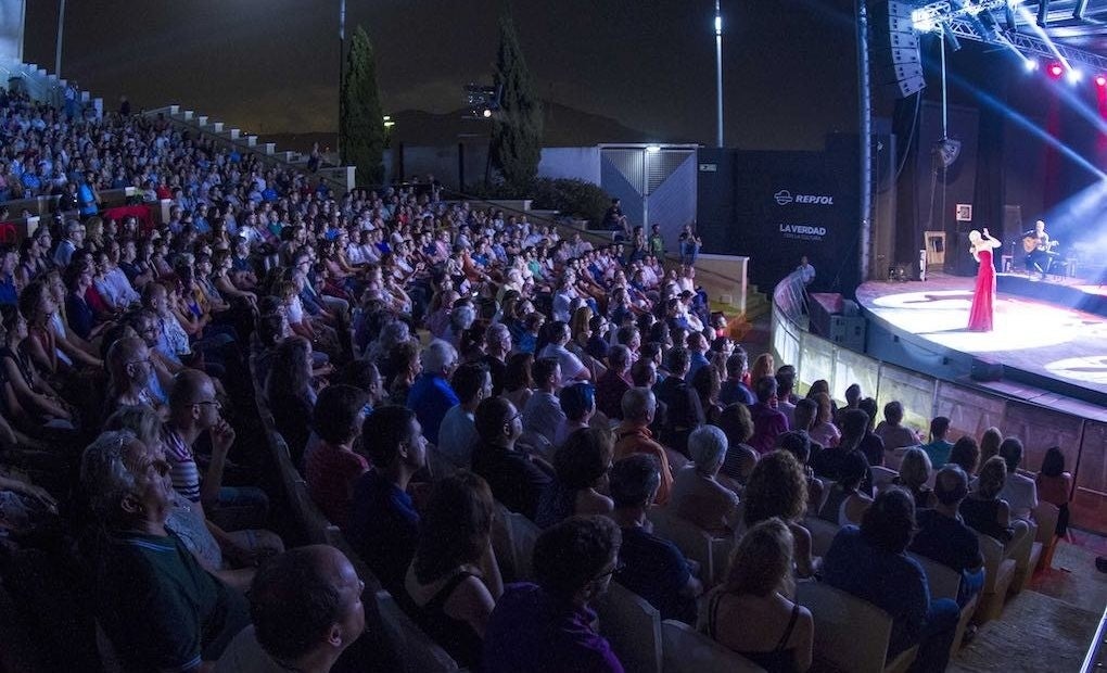 El fado conmueve en la voz de la mozambiqueña Mariza, en la edición pasada.