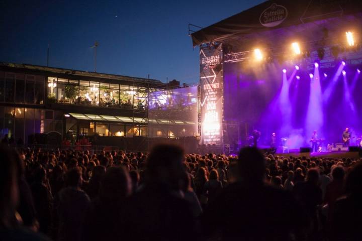 Desde las 19 h en adelante, hay entre uno y tres conciertos por día y escenario. Foto: Festival Noroeste.