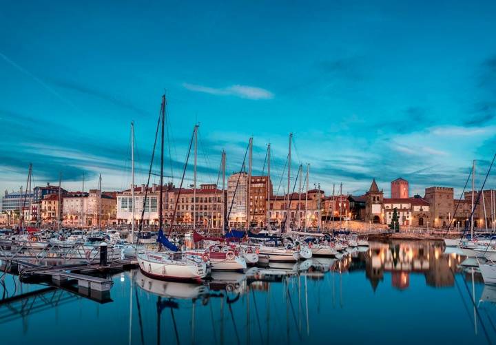 Puerto de Gijón. Foto: Shutterstock.