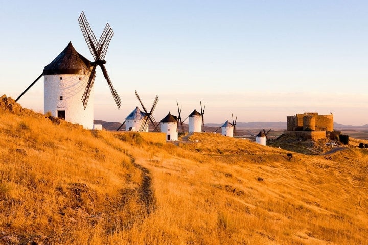 Paisaje de Consuegra, donde se recrea la batalla entre el ejército de Alfonso VI y los almorávides. Foto: Shutterstock.