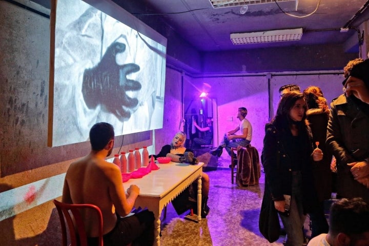 'Performance' en La Juan Gallery.
