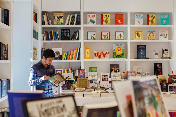 La librería del Fondo de Cultura Económica, especializada en títulos en español de ciencias y humanidades.