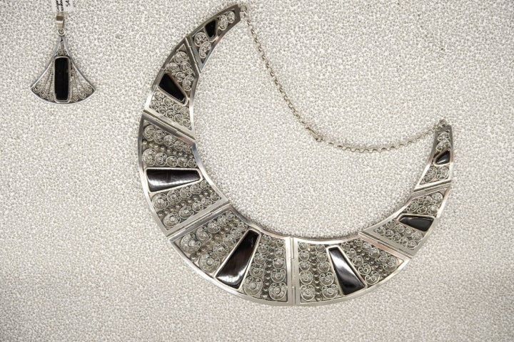 Joyería de Santiago de azabache y en plata | Guía Repsol