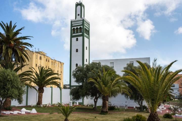 Ceuta musulmana: mezquita y cementerio de Sidi Embarek