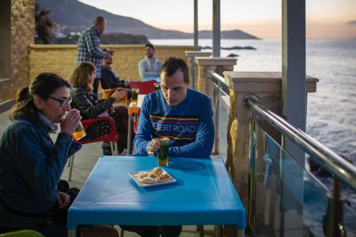 Ceuta musulmana: tomando un té moruno en la tetería 'La Terraza del Estrecho'