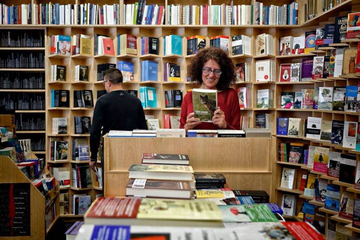 El escenario ha cambiado, pero no el amor por los libros. Foto: Roberto Ranero