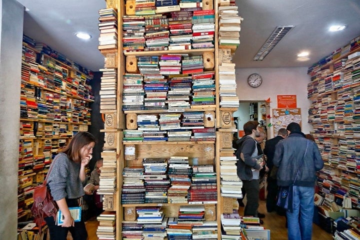 Interior de la librería TuuuLibrería (Madrid)