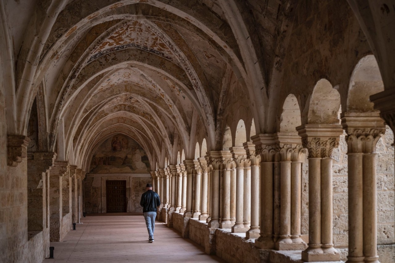 Galería del claustro del Monasterio de Santa María de Valbuena (Valladolid)