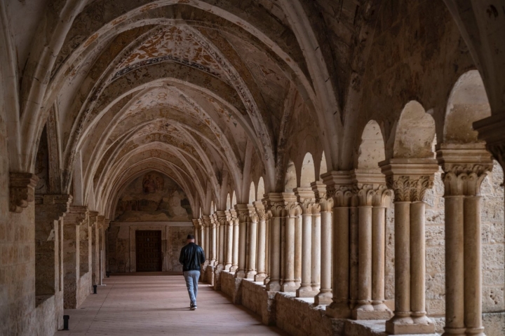 Galería del claustro del Monasterio de Santa María de Valbuena (Valladolid)