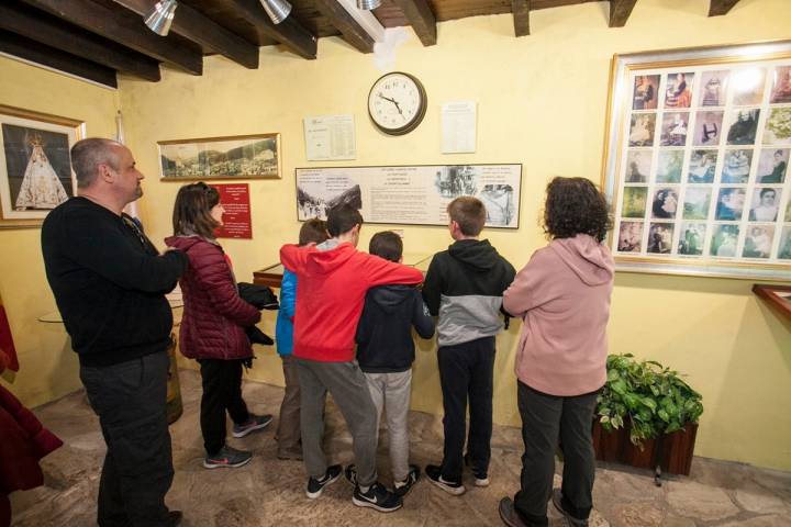 Museo de las Amas de Cría. Selaa. Cantabria. El museo abre en verano, en invierno para los grupos.