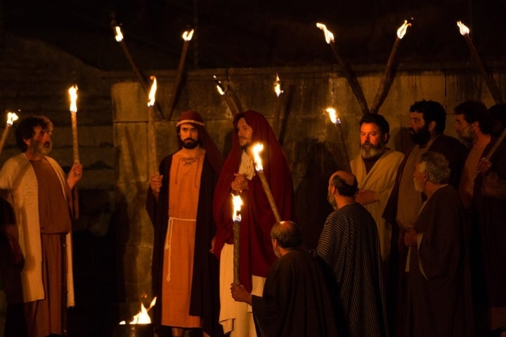 Participa gente de todas las edades. Foto: Asociación Vía Crucis Balmaseda.