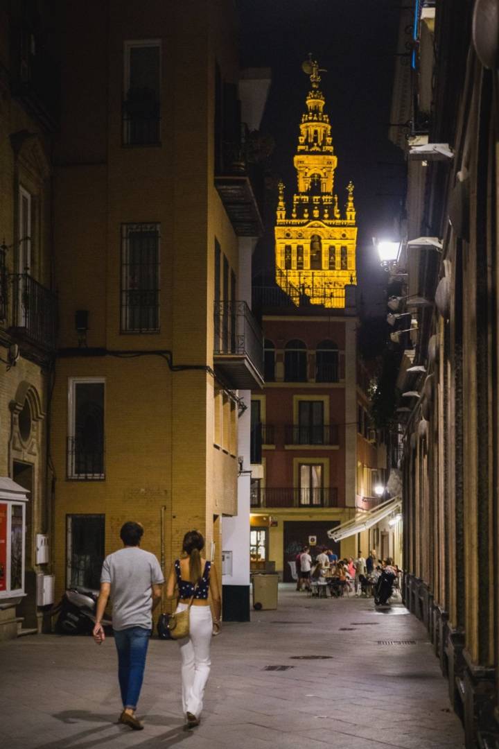 Planes Sevilla: paseo por la noche